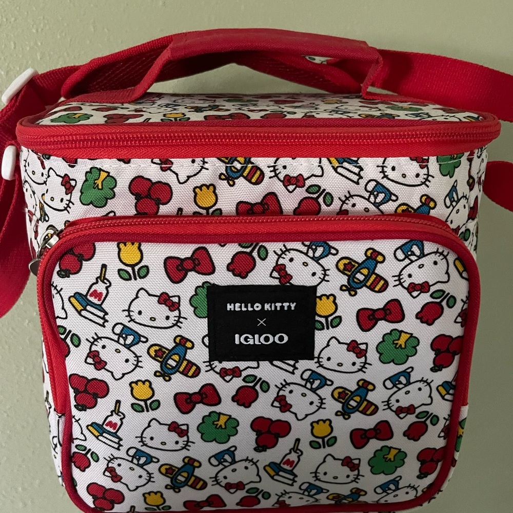 Hello Kitty x Igloo Lunch Bag/ Cooler